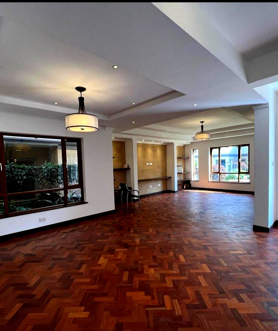 Newly Built 5-Bed Townhouse with Wooden Floors - Lavington