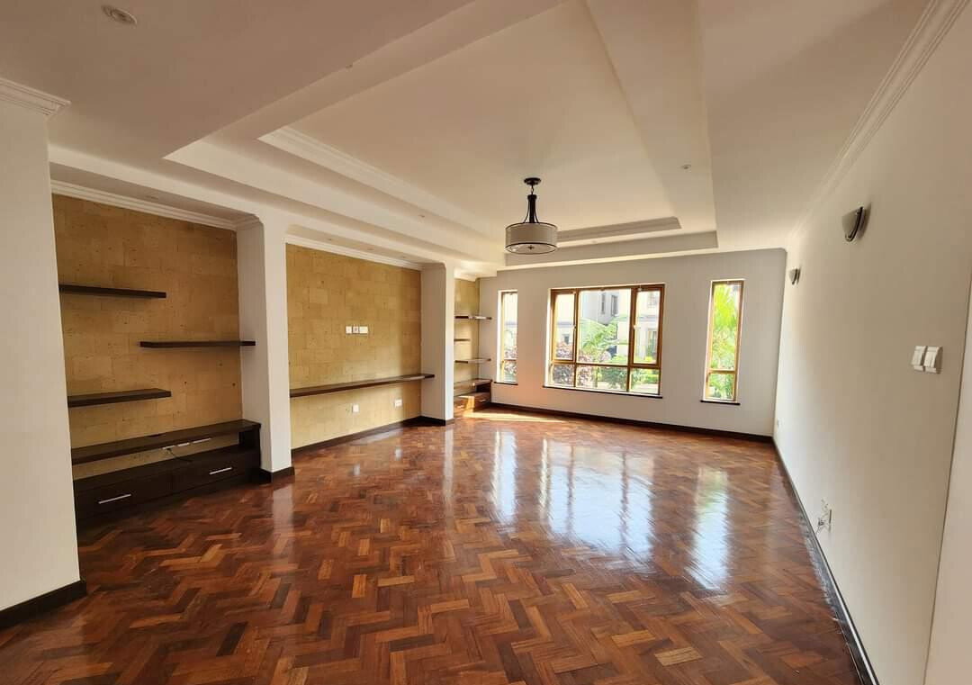 Newly Built 5-Bed Townhouse with Wooden Floors - Lavington