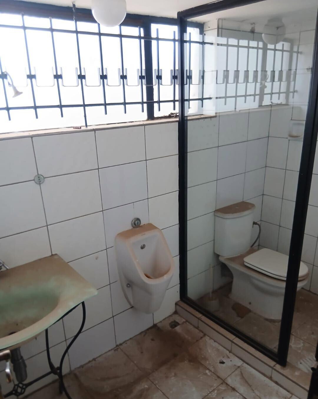 Quarter Acre 4BR Maisonette