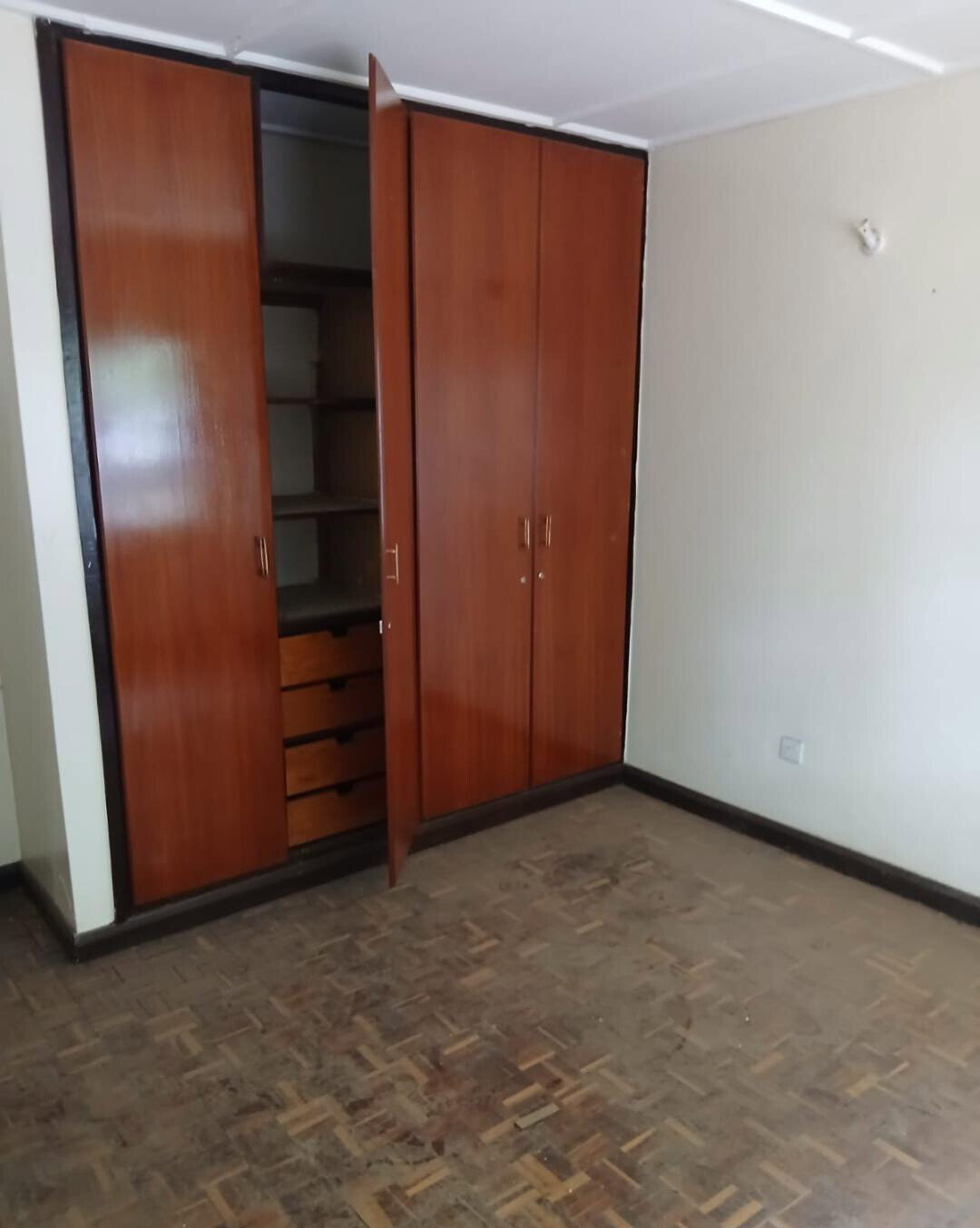 Quarter Acre 4BR Maisonette