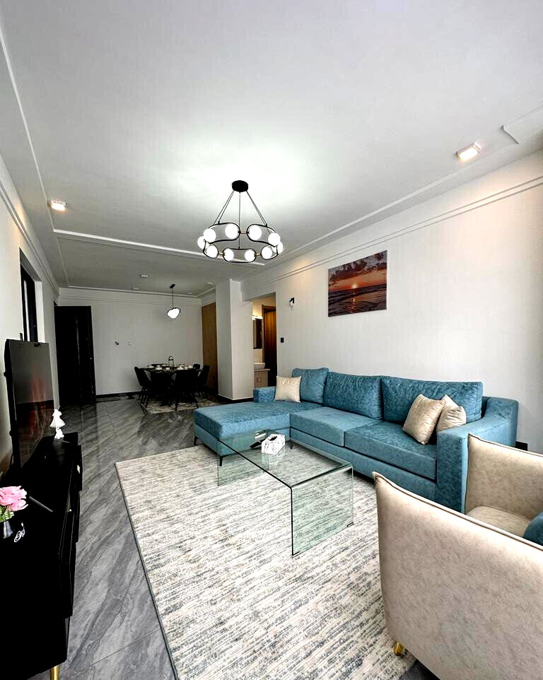 6-Bed Private Lift Villa with Pool & Courtyard - Lavington