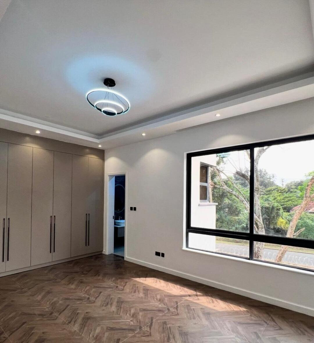New 4-Ensuite Townhouse with Rooftop Terrace - Lavington