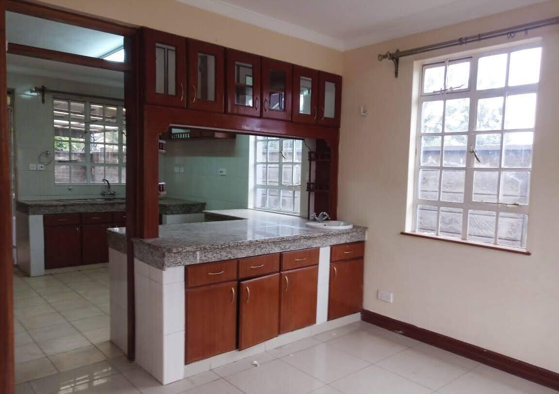 5 En-Suite Bedrooms Plus Attic & DSQ - Syokimau