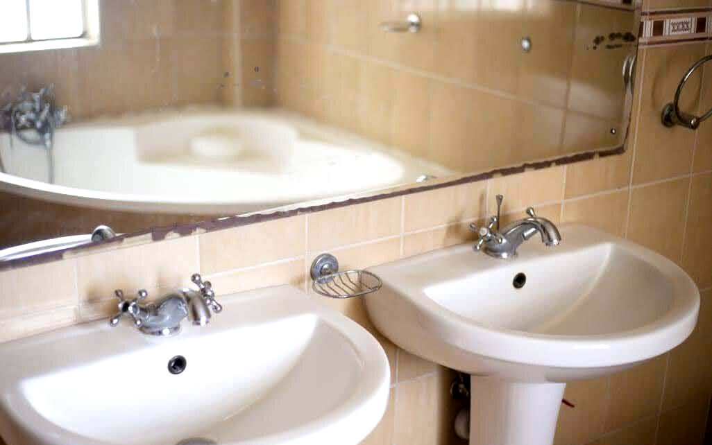 5 En-Suite Bedrooms Plus Attic & DSQ - Syokimau