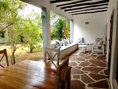 Furnished 2bdrm Apartment in Beach Road, Ukunda for sale - Image 9