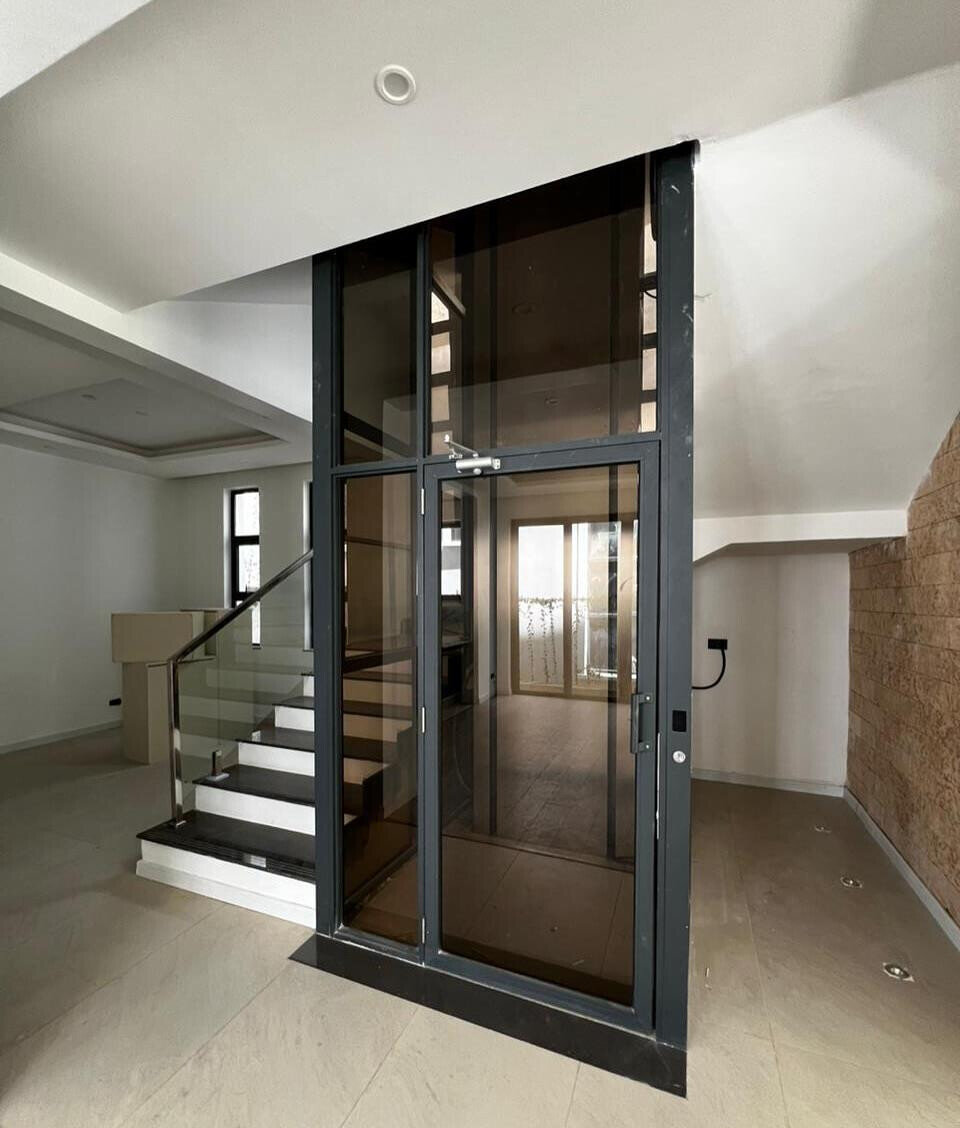 Newly Built 5-Ensuite Villa with Private Garden & DSQ - Lavington