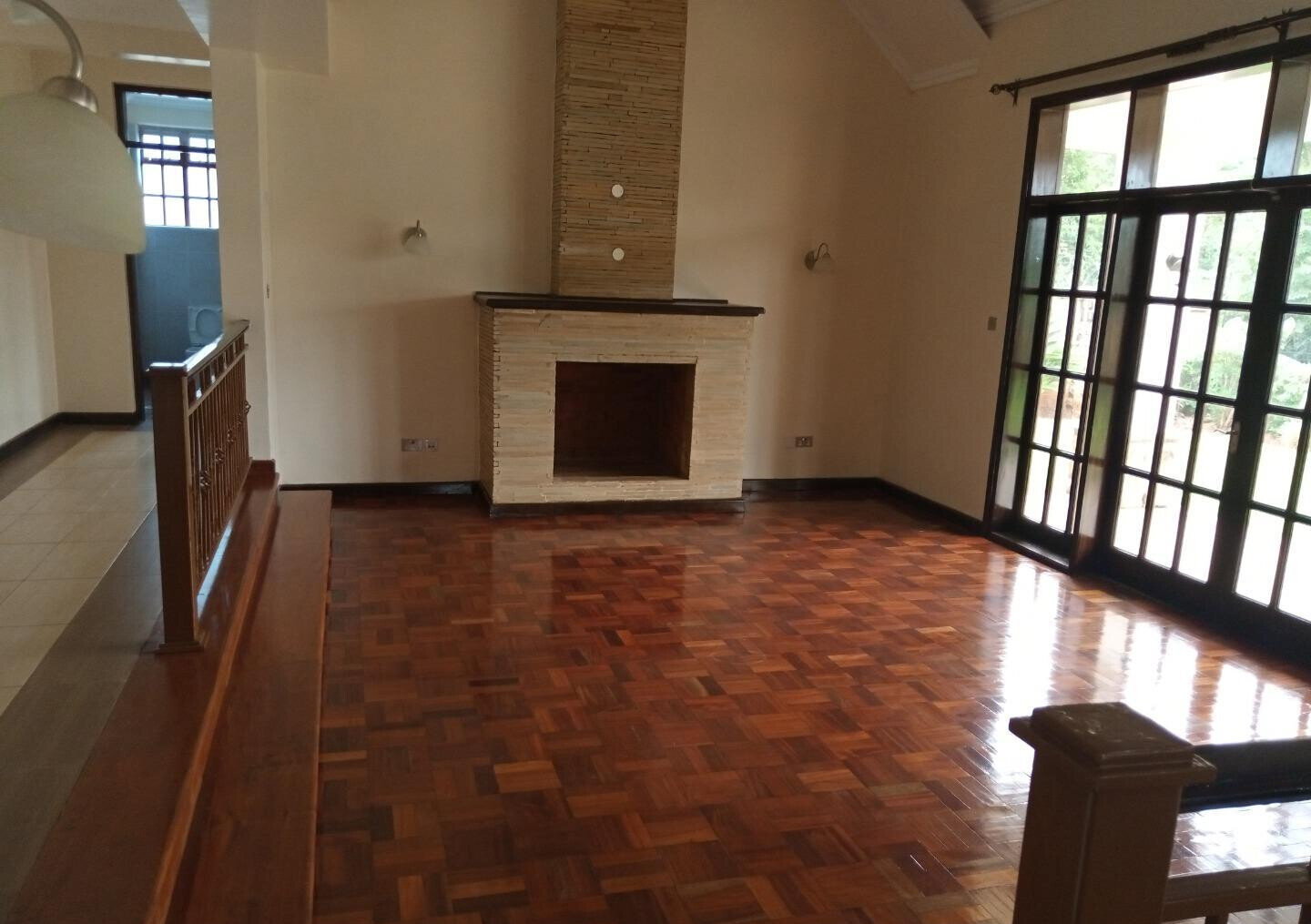 Brand-New 4BR Townhouse with Fireplace & Garden – Rosslyn