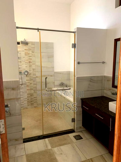 3bdrm Apartment in Nyali for rent - Image 7