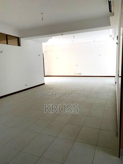 3bdrm Apartment in Nyali for rent - Image 4