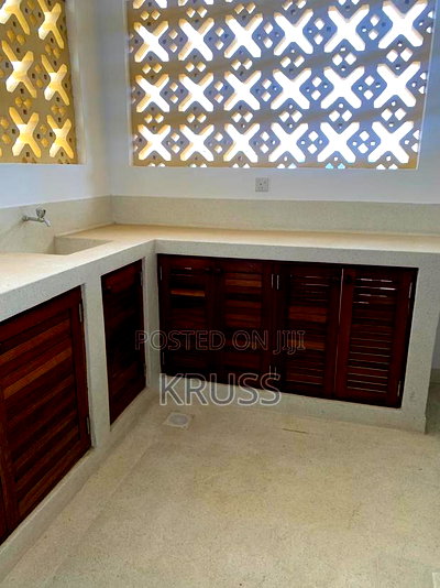 3bdrm Apartment in Nyali for rent - Image 17