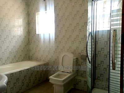 3bdrm Bungalow in Karen for Rent - Image 9