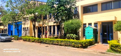 Grade a 20,000 SQFT Godown to Let - Image 2