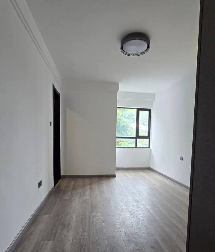 5-Ensuite Townhouse with Gym & Pool Access - Valley Arcade