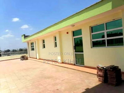 Godown to Let 2500sqft on 2nd Floor, With Lift Butere Rd - Image 1