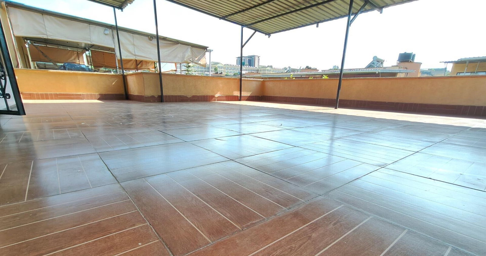 5-Ensuite Townhouse with Private Garden & DSQ - Westlands
