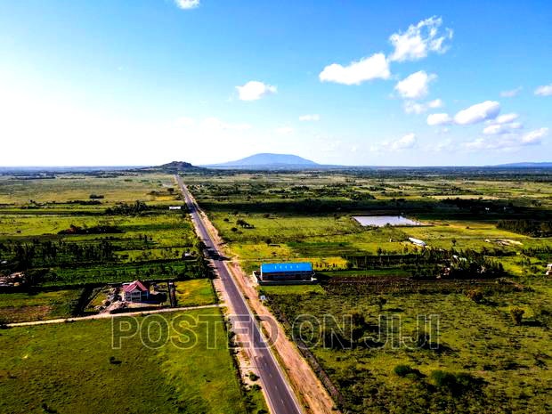 Plots in Koma- Kangundo Road