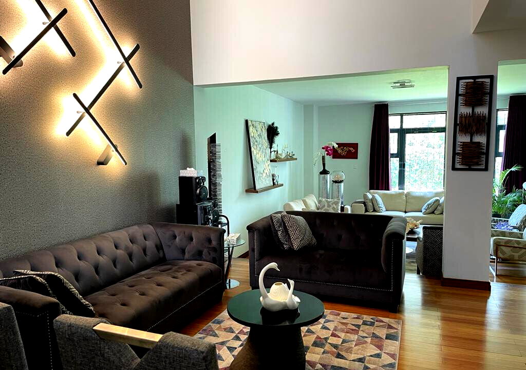 5-Ensuite Townhouse with DSQ & Gazebo - Spring Valley