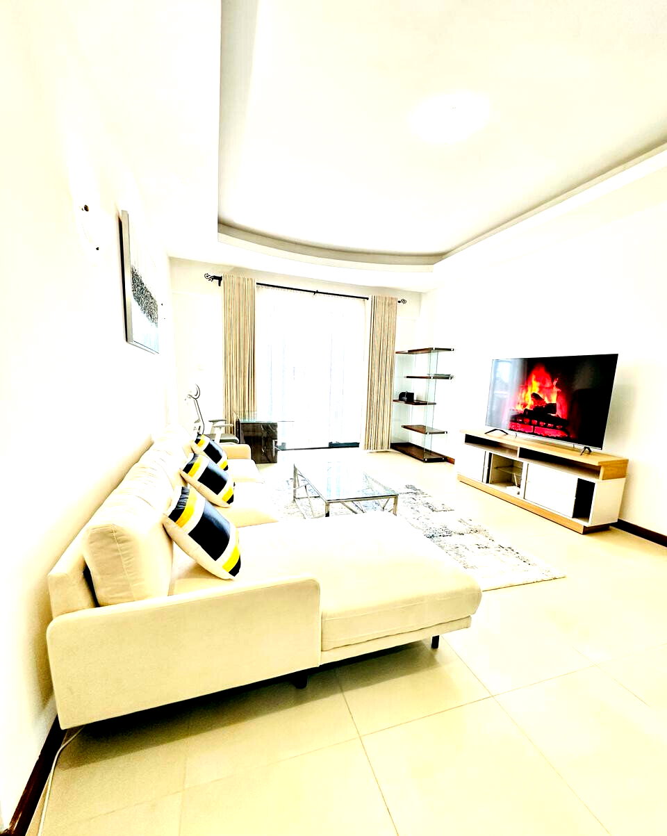 5-Ensuite Townhouse with Sauna & Steam in Lavington Gated 8