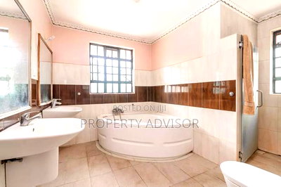 4bdrm Villa in Karen, Nairobi Central for sale - Image 10