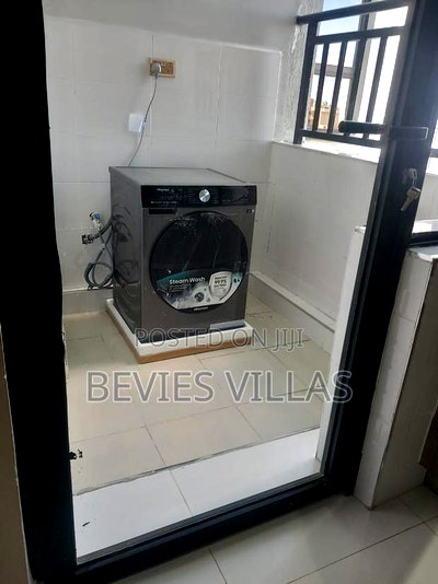 Furnished 2bdrm Apartment in Parklands for rent - Image 9