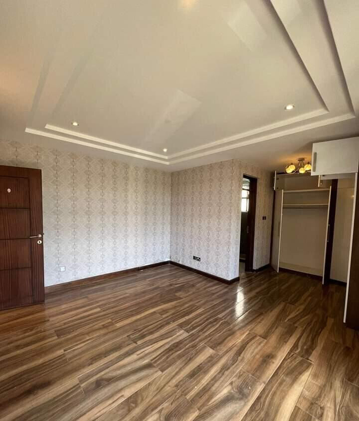 5-Ensuite Townhouse with Fireplace & Pool - Lavington Maziwa