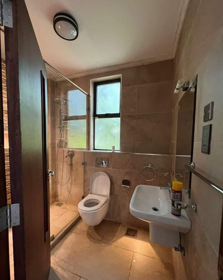 5-Ensuite Townhouse with Fireplace & Pool - Lavington Maziwa