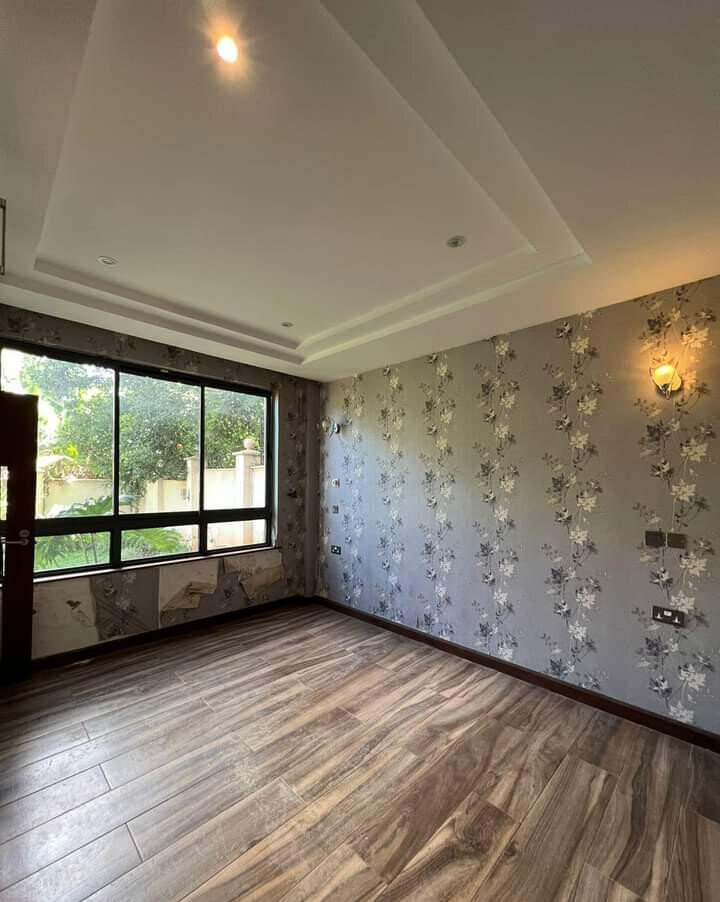 5-Ensuite Townhouse with Fireplace & Pool - Lavington Maziwa