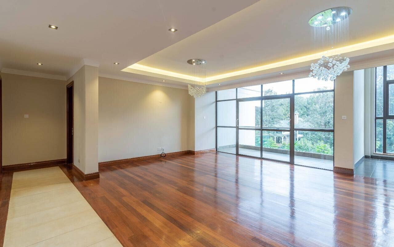 5-Ensuite Townhouse with Private Pool & Jacuzzi – Karen