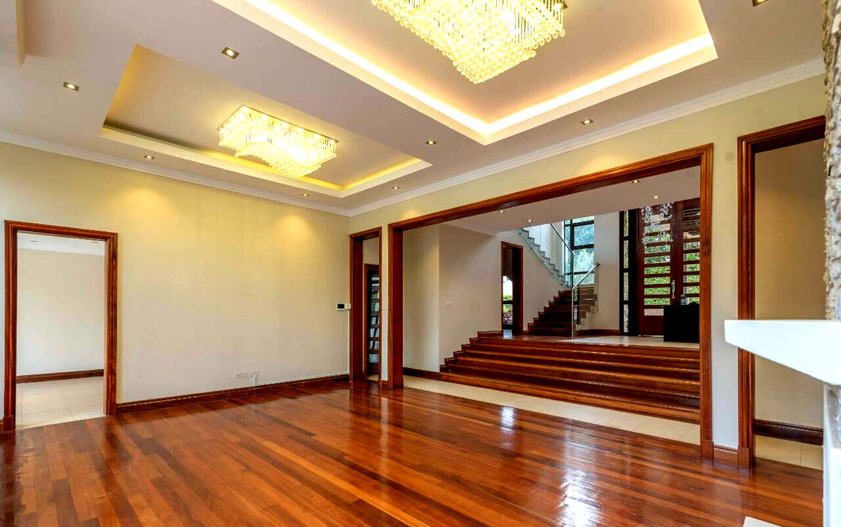 5-Ensuite Townhouse with Private Pool & Jacuzzi – Karen