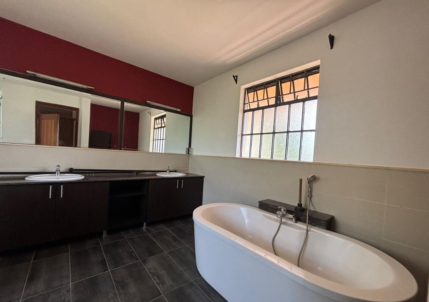Luxury 4BR Garden Home at KSh 370K
