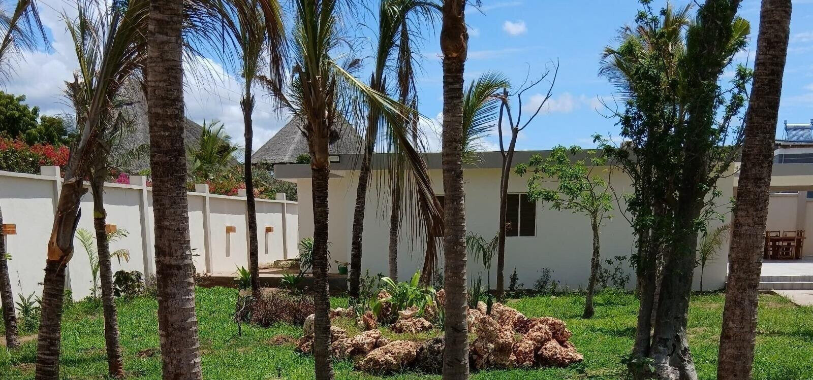Newly Built 3BR Villa with Pool & Gym – 5 Min to Paparemo Beach, Watamu