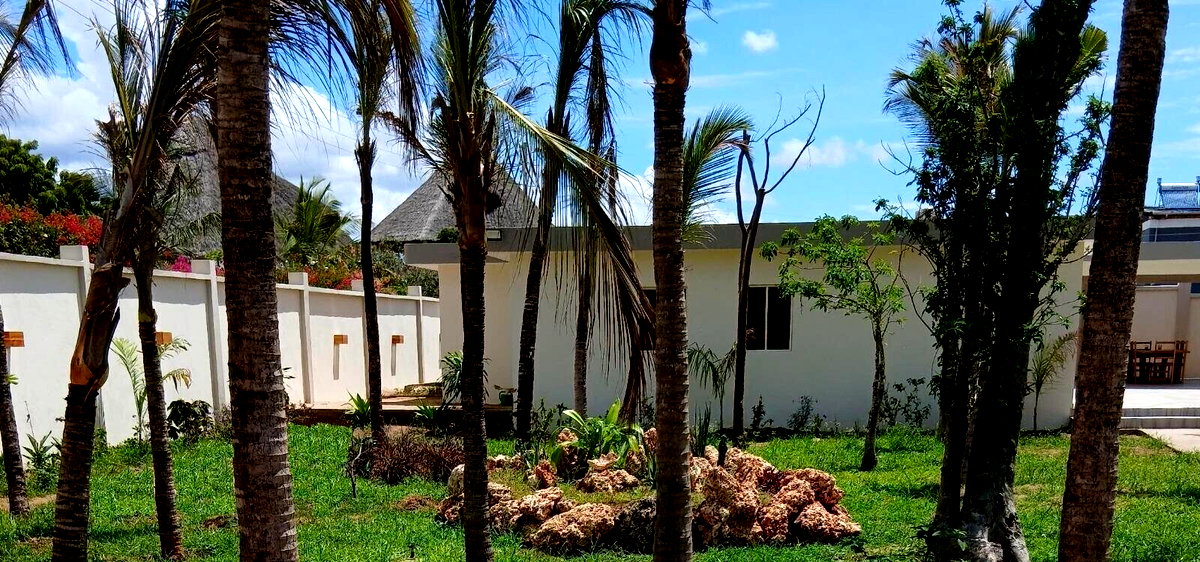 Newly Built 3BR Villa with Pool & Gym – 5 Min to Paparemo Beach, Watamu