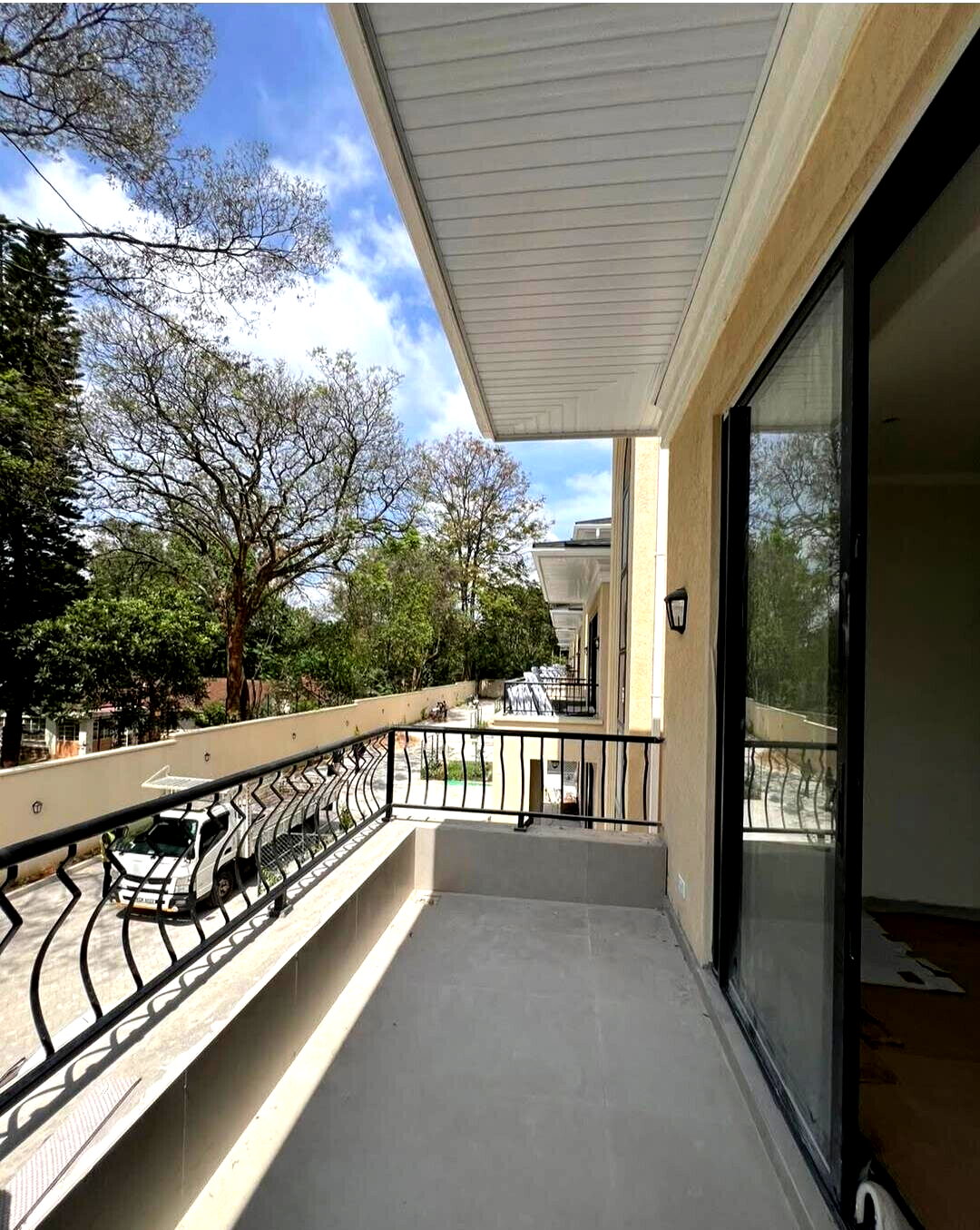 6-Ensuite Villa with Two Kitchens & Office - Lavington