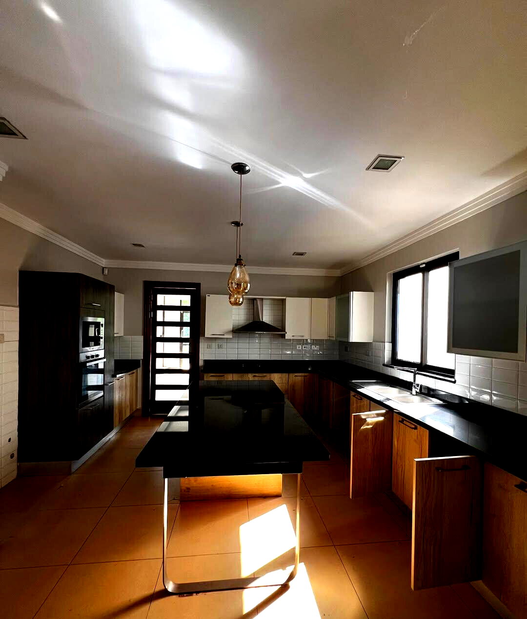 Half-Acre Villa with 5 Ensuites & Pool Access – Karen