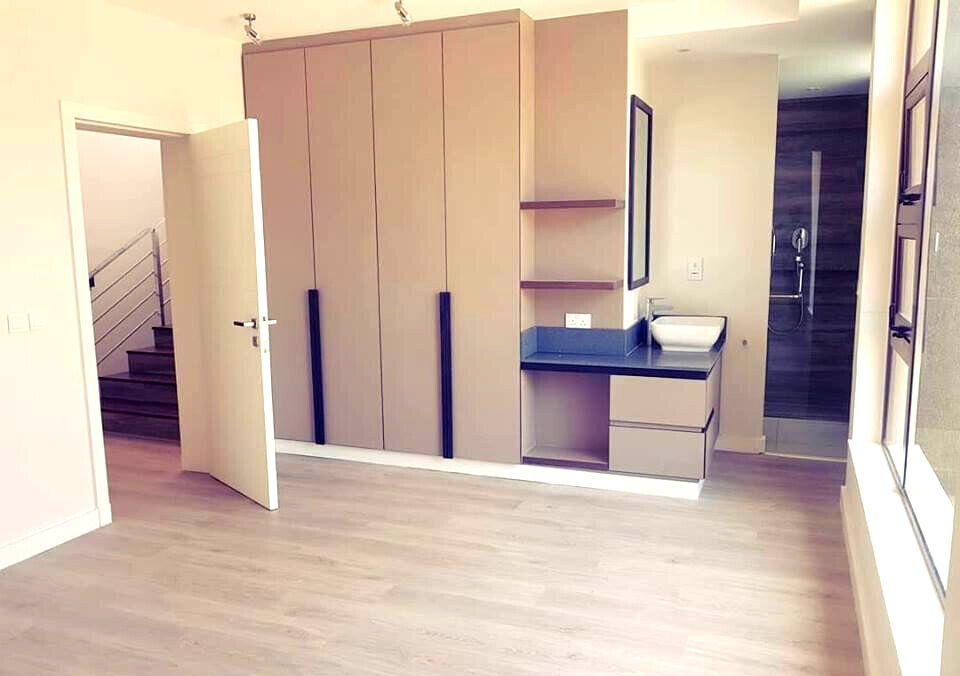 3-Storey Villa with Study & Backup Generator - Lavington