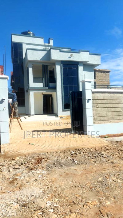 5bdrm Townhouse/Terrace in Kenyatta Road for sale - Image 1