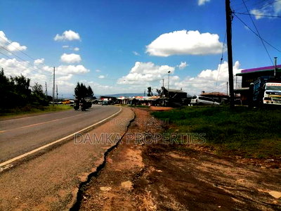 50*100 Plot for Sale Touching Tarmac at Lanet - Image 3