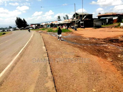 50*100 Plot for Sale Touching Tarmac at Lanet - Image 2