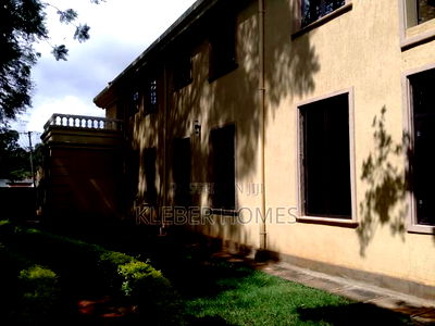 Furnished 5bdrm Mansion in Runda for sale - Image 14