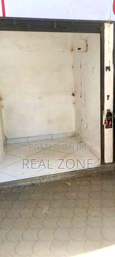 Front Shop in Nairobi Town CBD to Let - Image 2