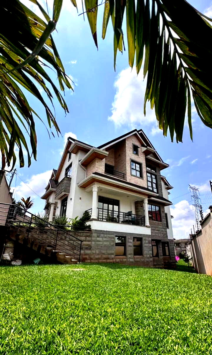 6BR Ultra-Contemporary Mansion with Gym & Home Office - Membley