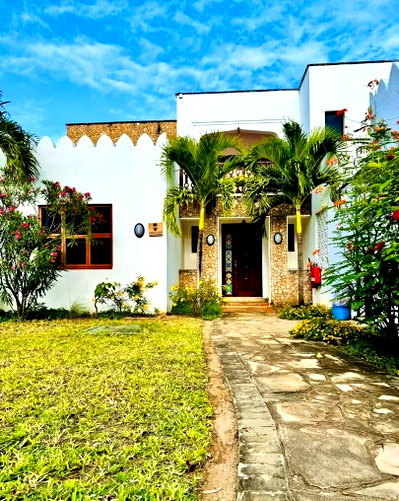 4BR Beachfront Townhouse in Kilifi