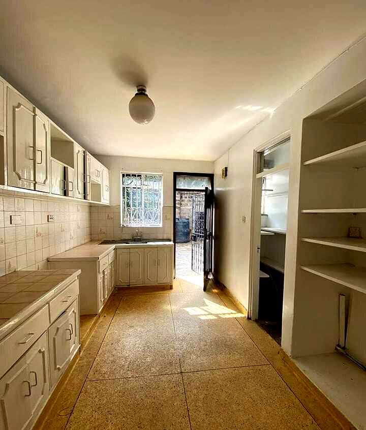 Spacious 4BR Maisonette in Gated Community - Lavington