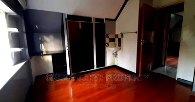 4bdrm Bungalow in Karen Dangorrit Road for rent - Image 7