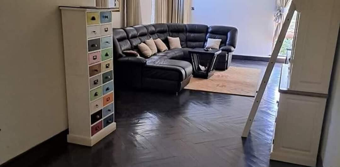 5-Bed Townhouse with Pool & Walk-In Closet – Karen Gated Community