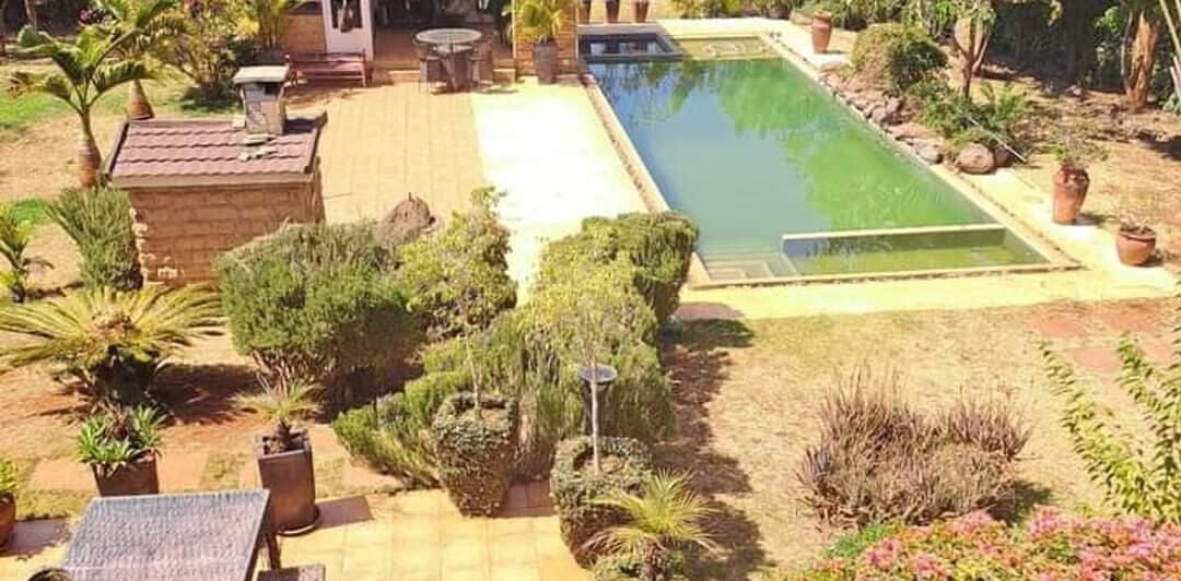 5-Bed Townhouse with Pool & Walk-In Closet – Karen Gated Community