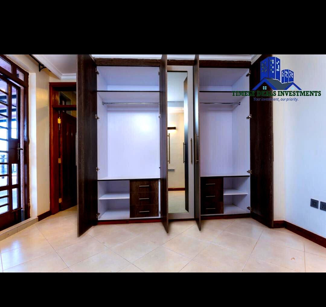 4BR All-Ensuite Townhouse with Rooftop Lounge & Fireplace - Ngong