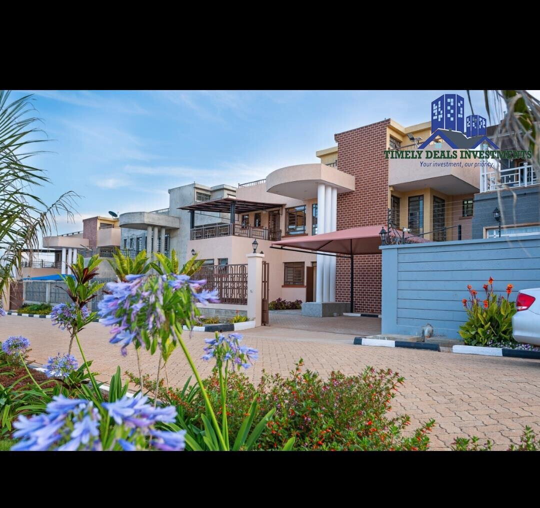 4BR All-Ensuite Townhouse with Rooftop Lounge & Fireplace - Ngong