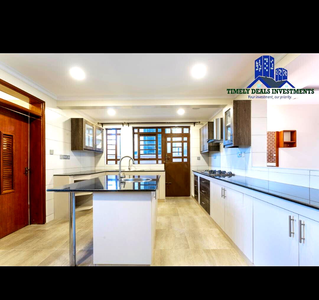 4BR All-Ensuite Townhouse with Rooftop Lounge & Fireplace - Ngong