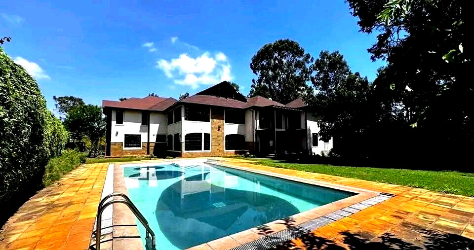 1/2 Acre Diplomatic Residence